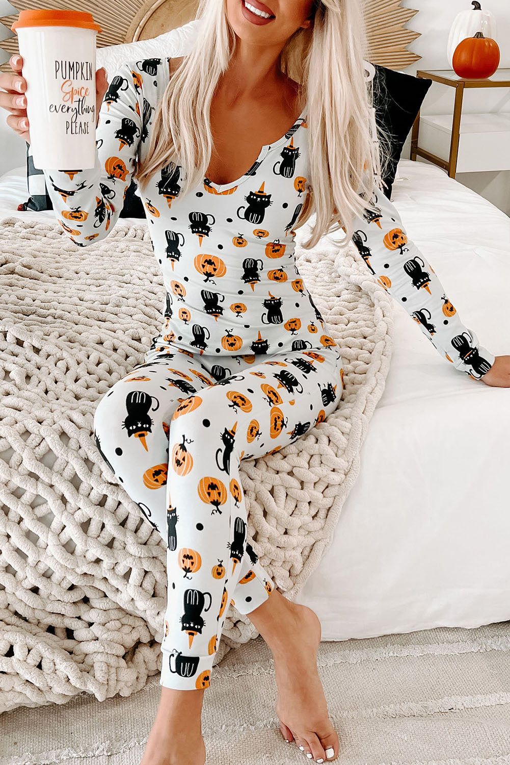 White Spooky Halloween Printed Long Slim Fit Lounge Set