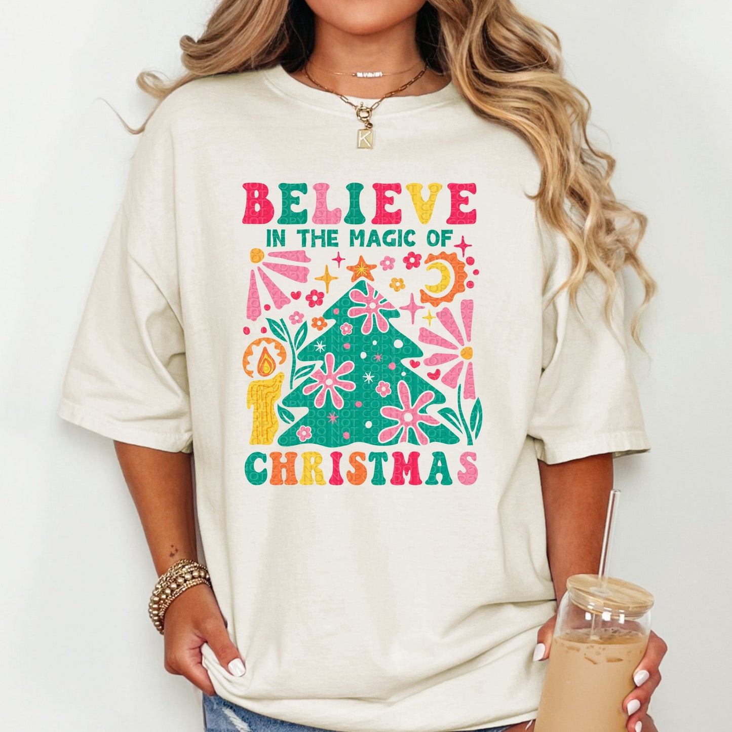 Believe in the Magic of Christmas Retro | Comfort Colors Tee or Gildan Crewneck Sweatshirt