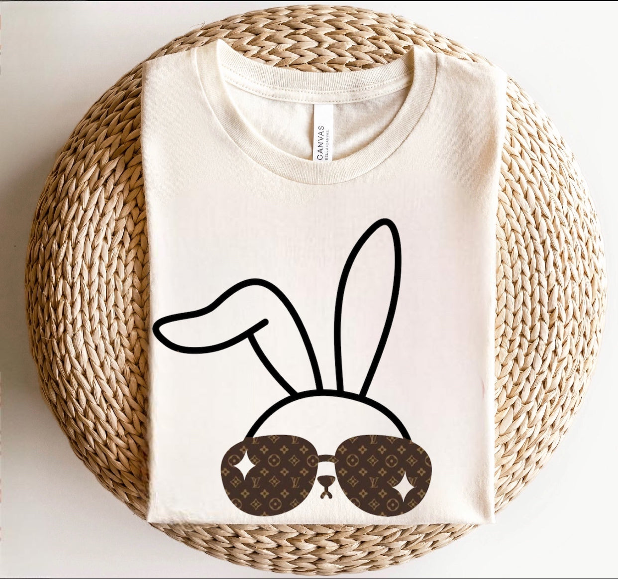 Bougie Bunny w/ Sunglasses